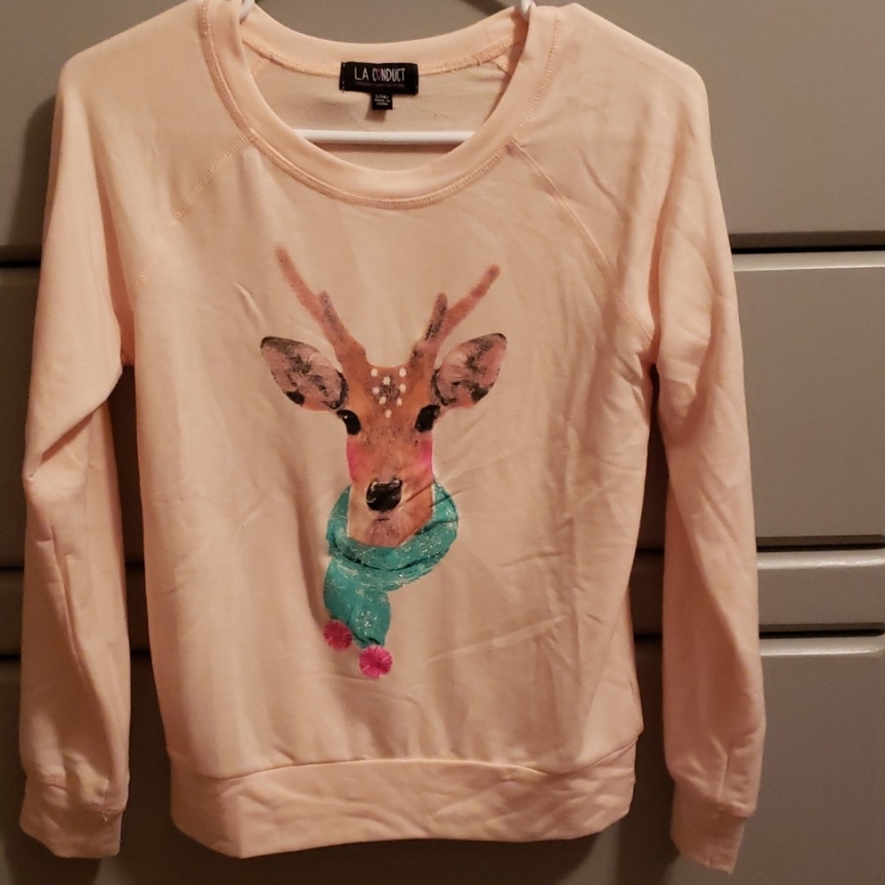 Girls deer sweater L